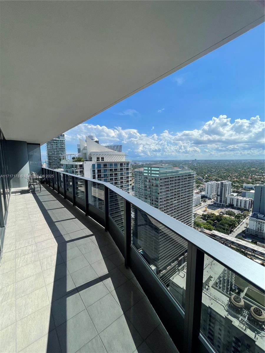 1000 Brickell Plaza #4410, Miami FL 33131