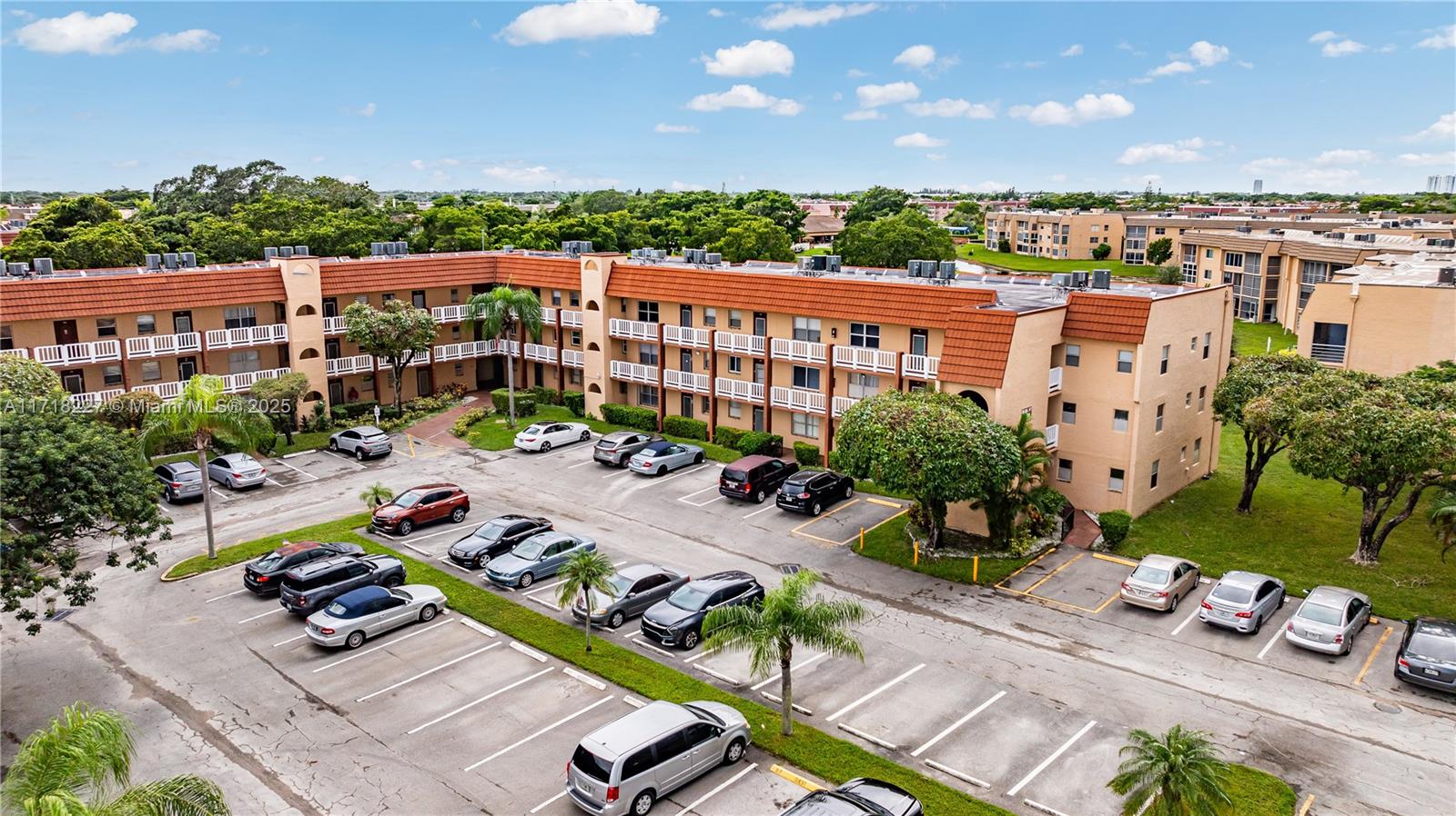 9261 Sunrise Lakes Blvd #111, Sunrise, Florida image 29