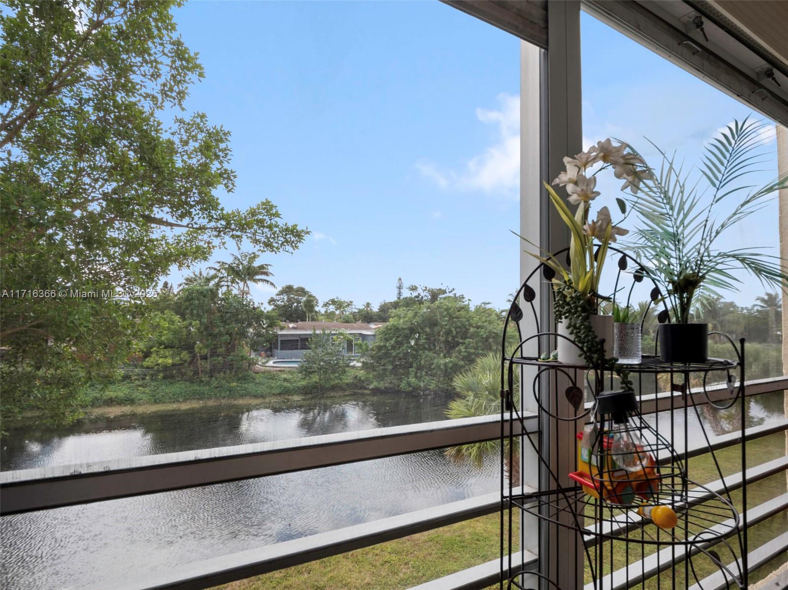 Residential, Sunrise, Florida image 27