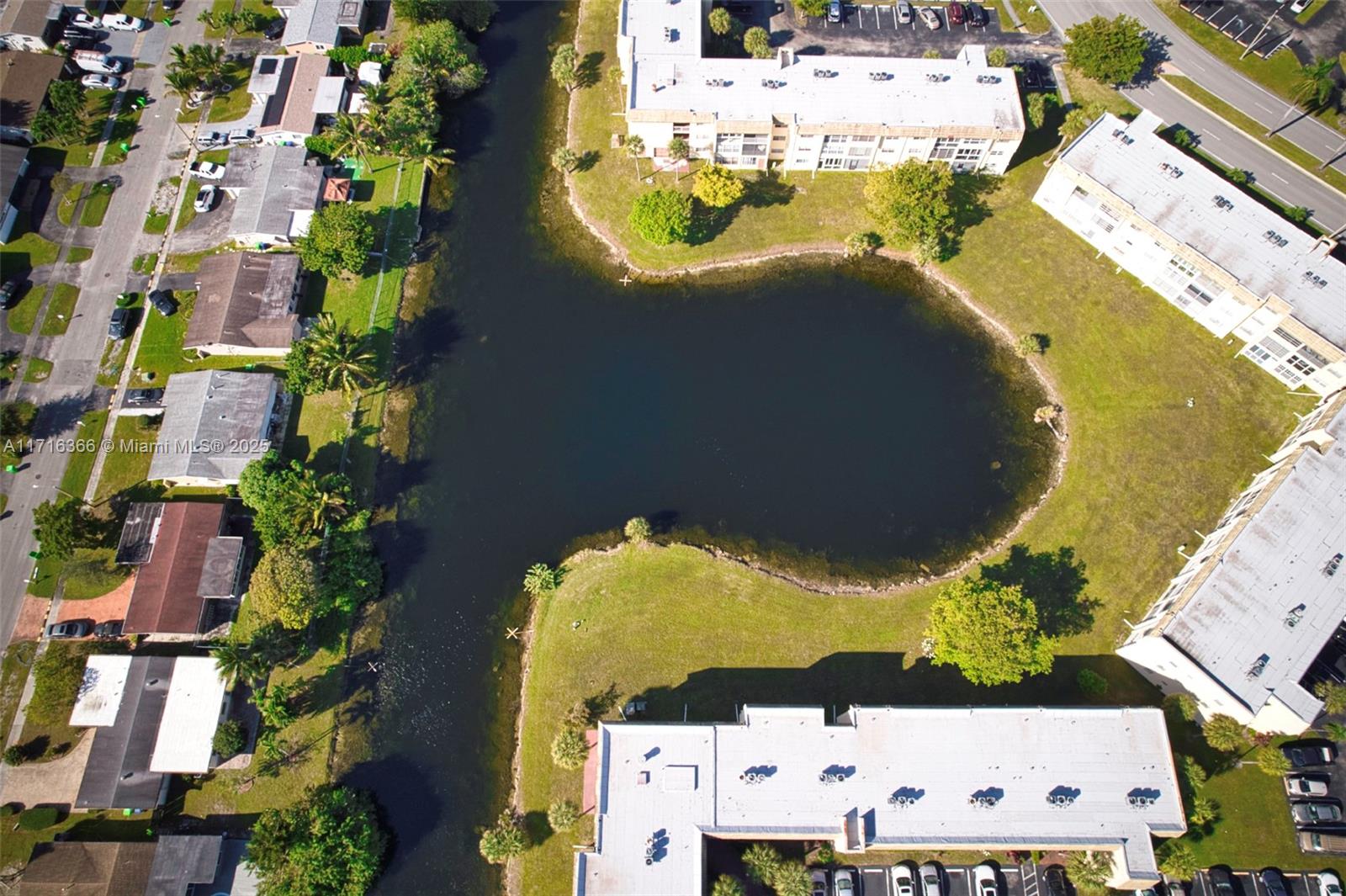 Residential, Sunrise, Florida image 4