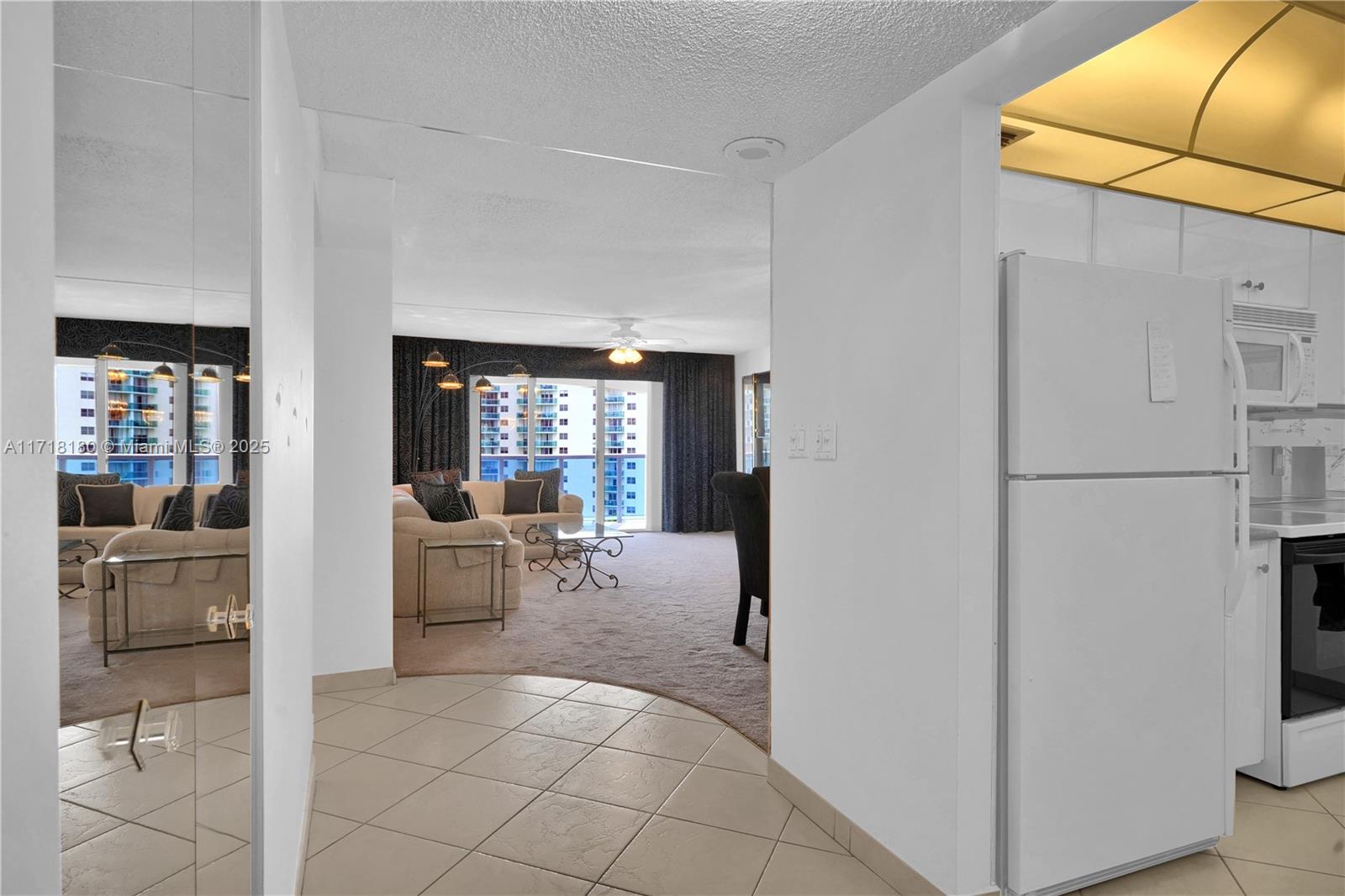 3800 S Ocean Dr #1019, Hollywood, Florida image 3