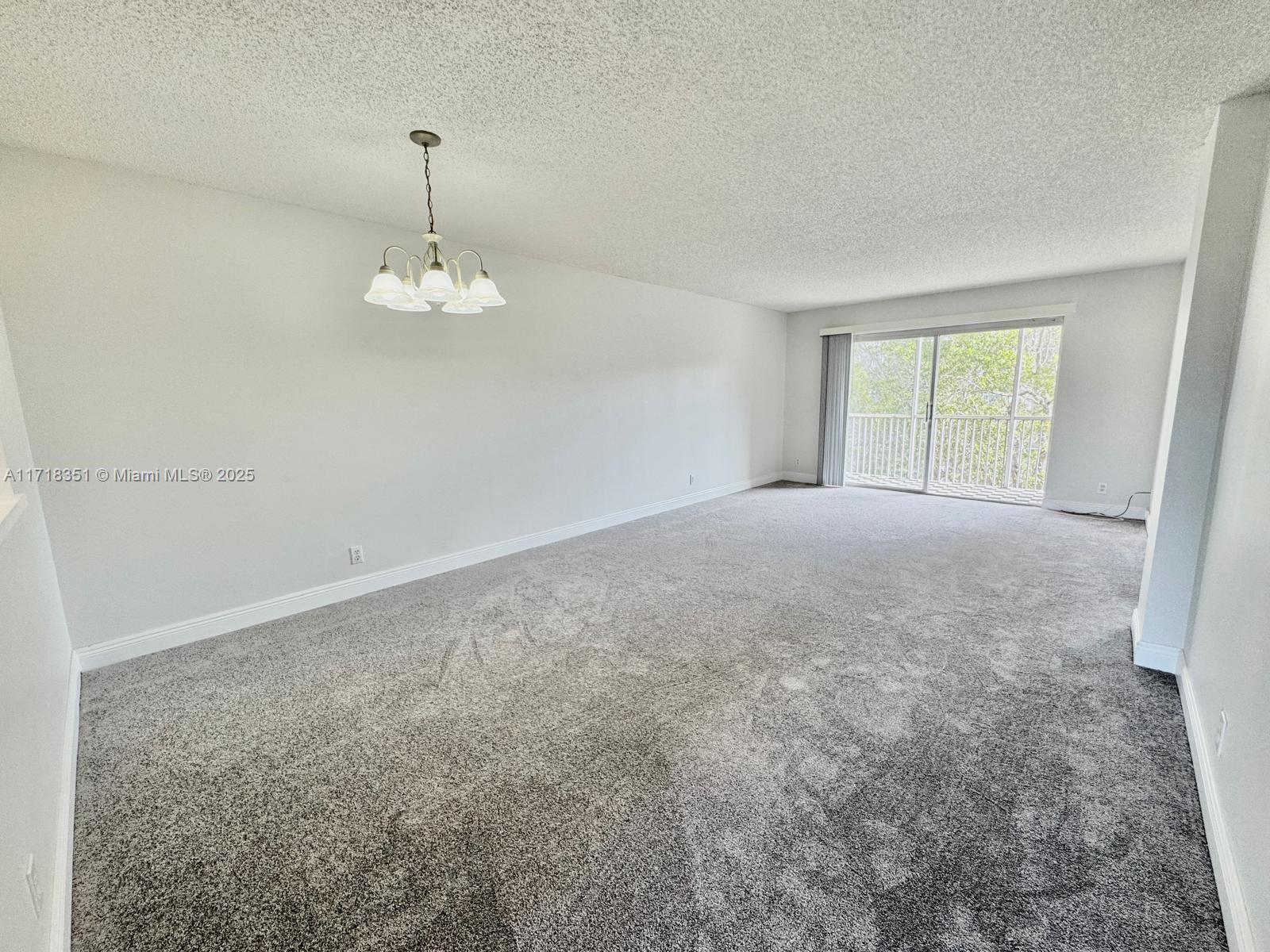 1075 Riverside Dr #404, Coral Springs, Florida image 15