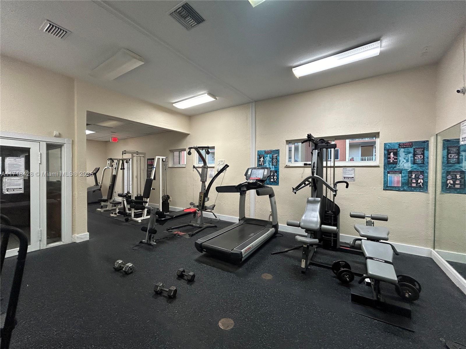 8300 Sunrise Lakes Blvd #112, Sunrise, Florida image 10