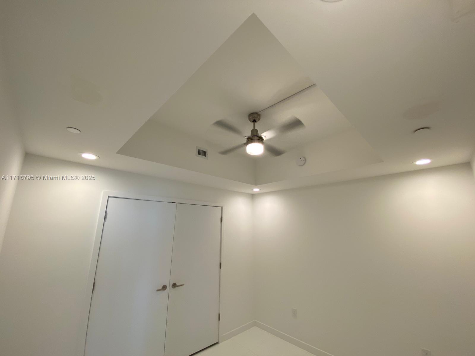 851 NE 1st Ave #2107, Miami FL 33132