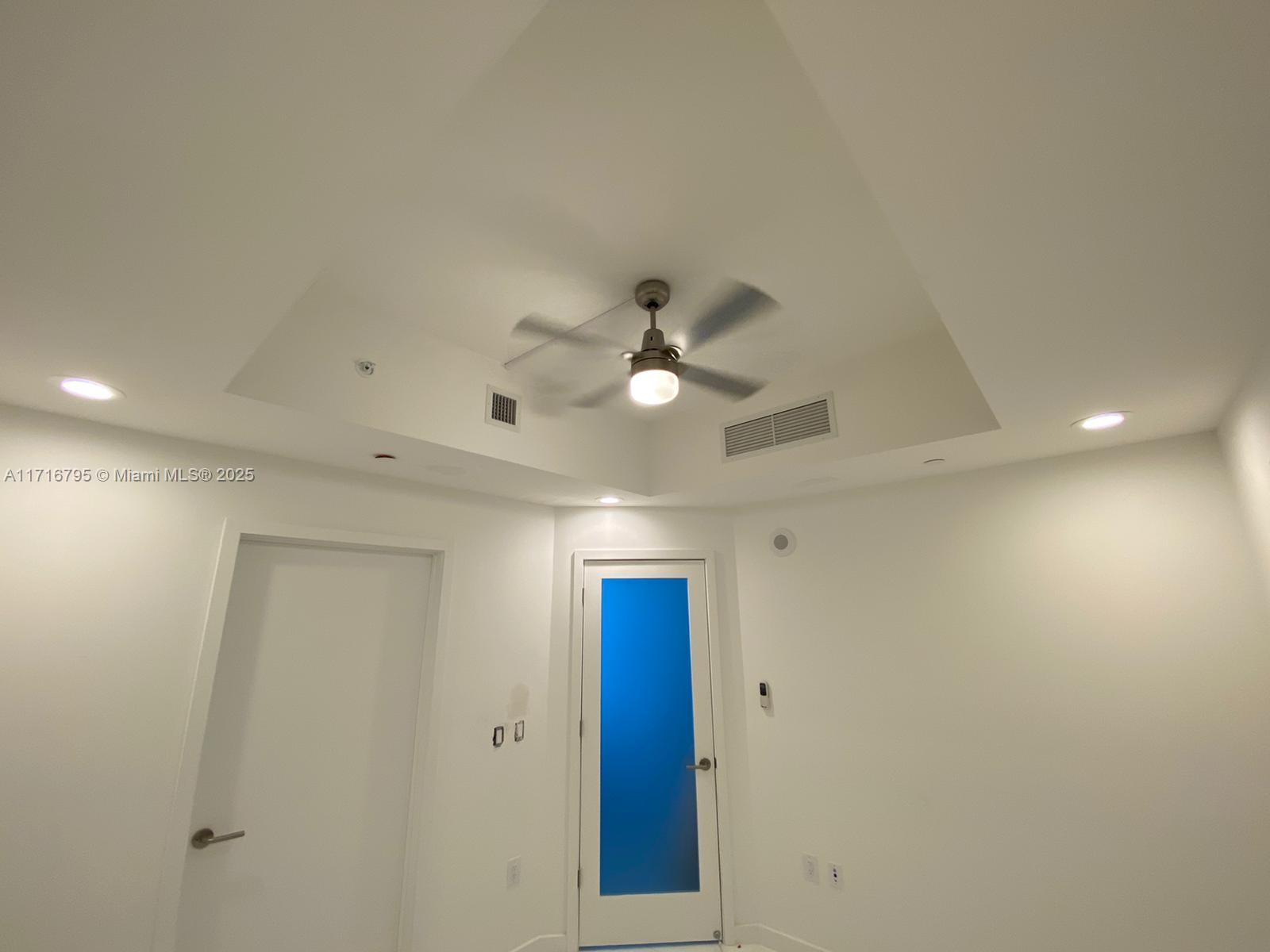 851 NE 1st Ave #2107, Miami FL 33132