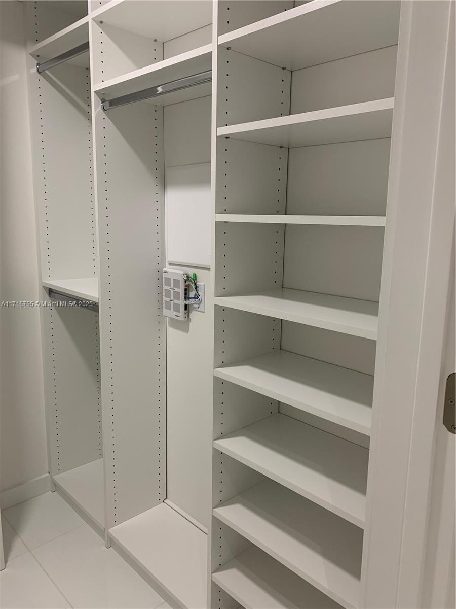 851 NE 1st Ave #2107, Miami FL 33132