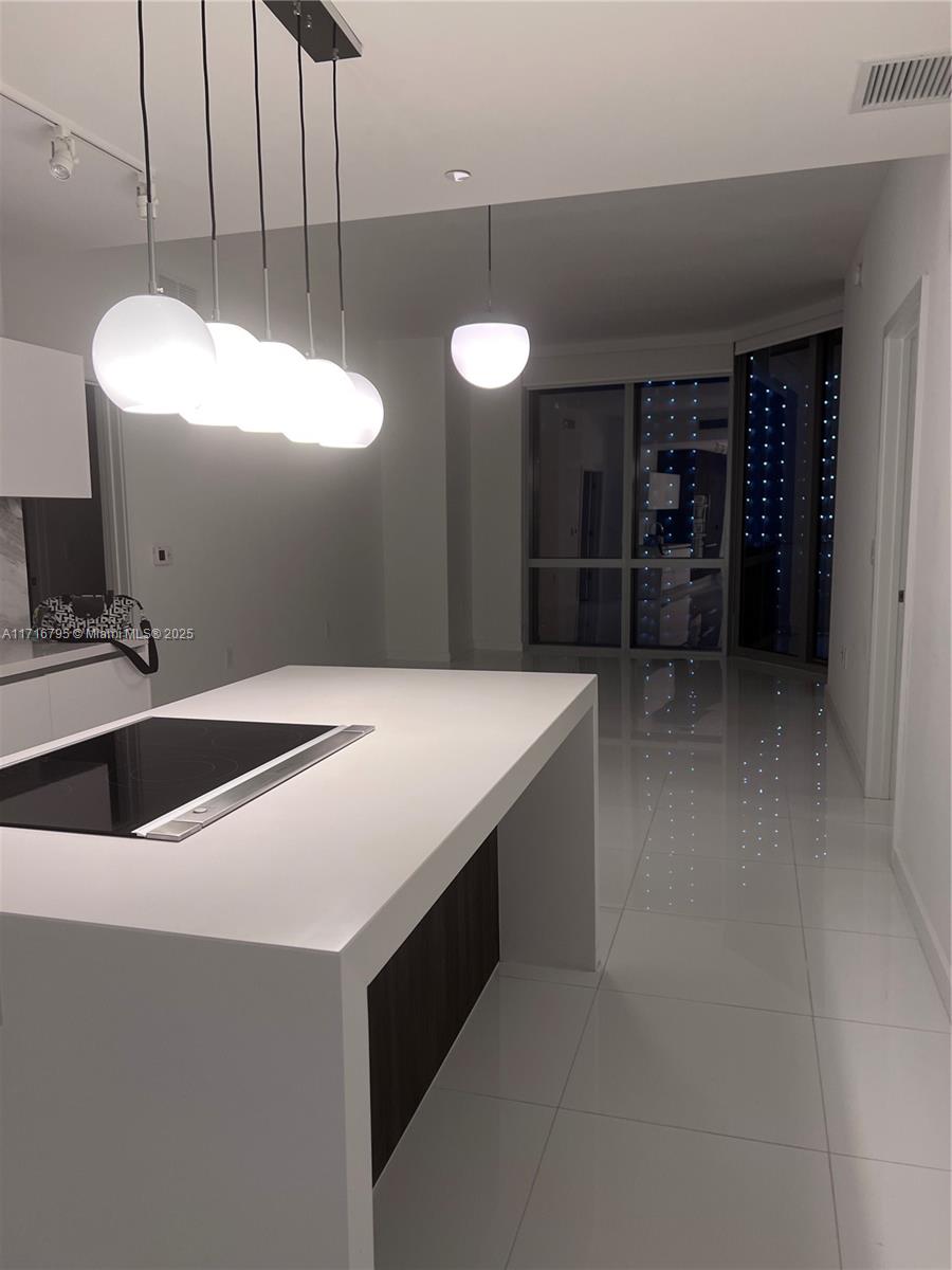 851 NE 1st Ave #2107, Miami FL 33132