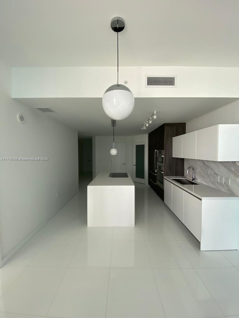 851 NE 1st Ave #2107, Miami FL 33132