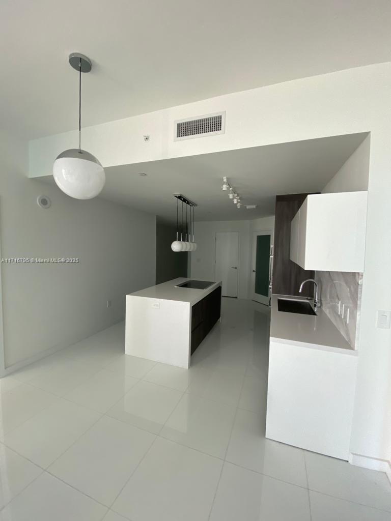 851 NE 1st Ave #2107, Miami FL 33132