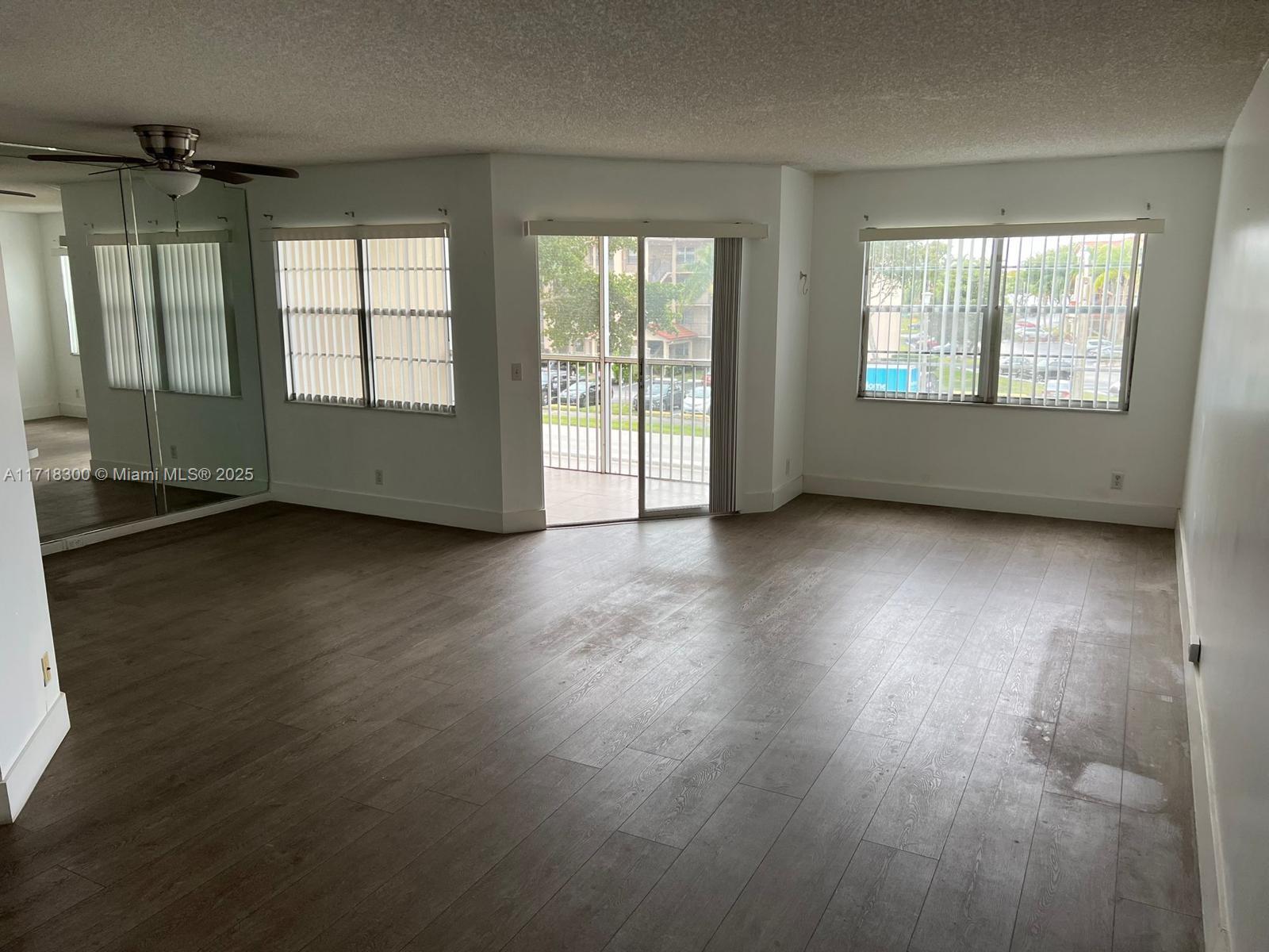 1000 SW 128th Ter #303V, Pembroke Pines, Florida image 21