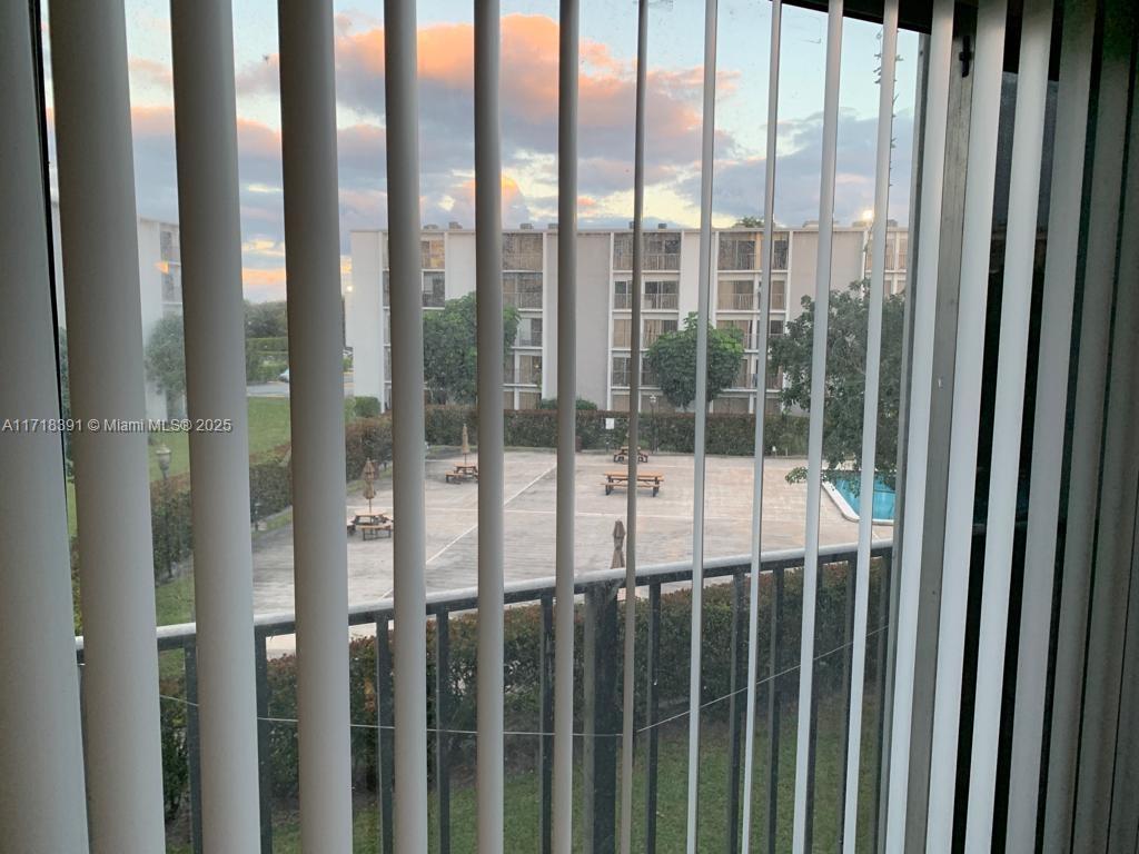 8700 N Sherman Cir #305, Miramar, Florida image 9