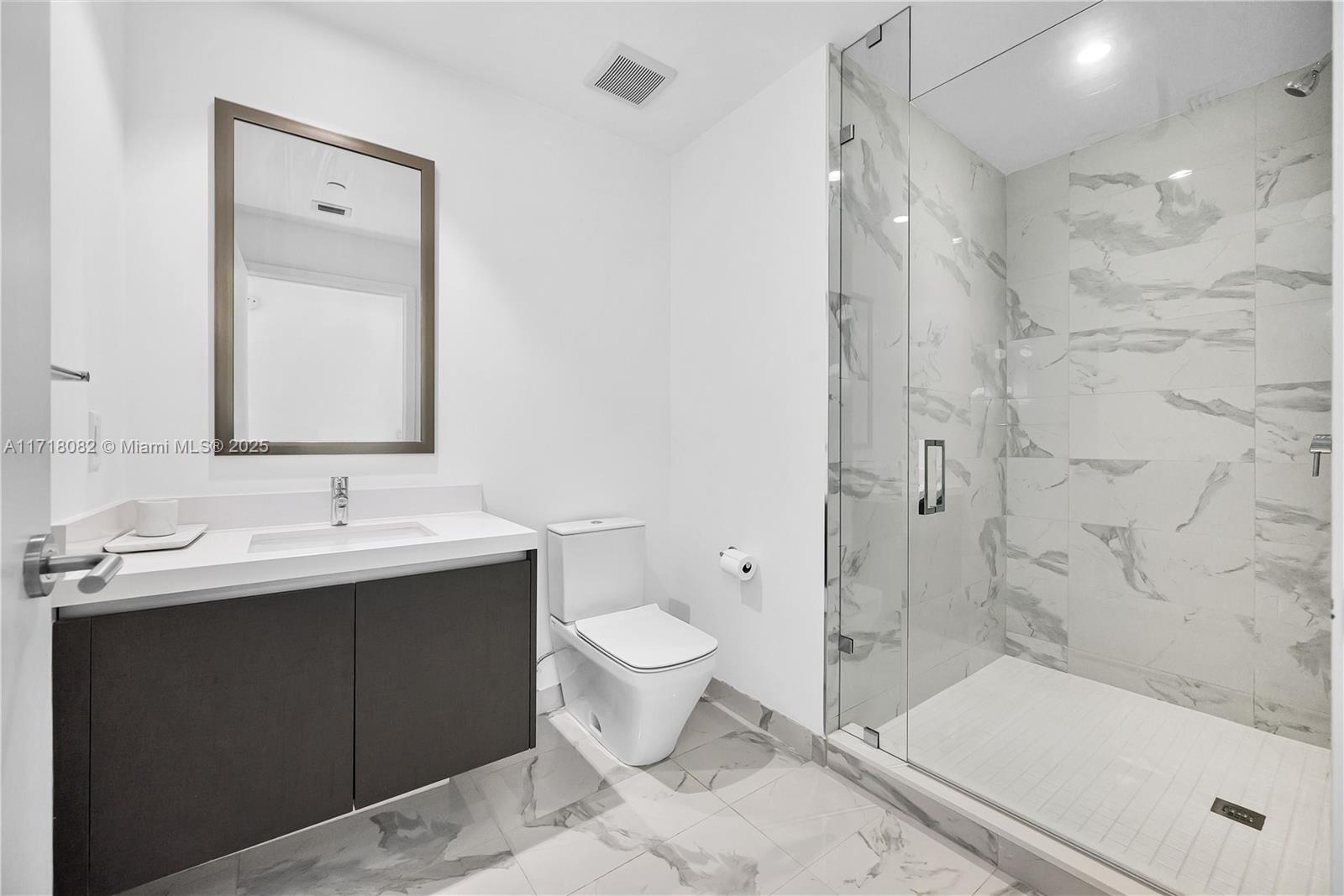 851 NE 1st Ave #1701, Miami FL 33132