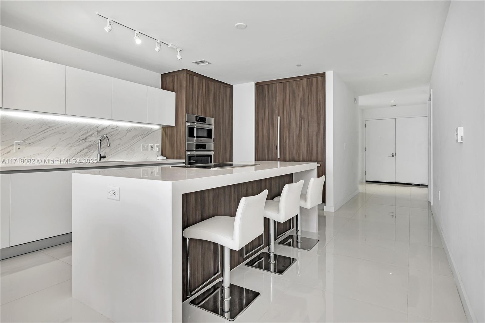 851 NE 1st Ave #1701, Miami FL 33132