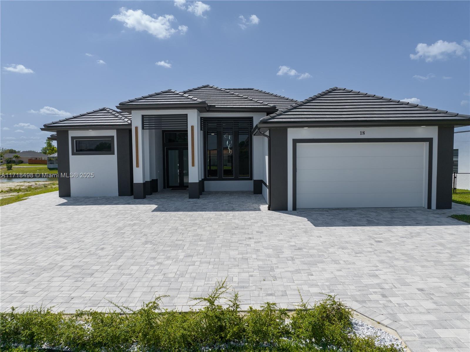 18 NE 6th St, Cape Coral, Florida image 1