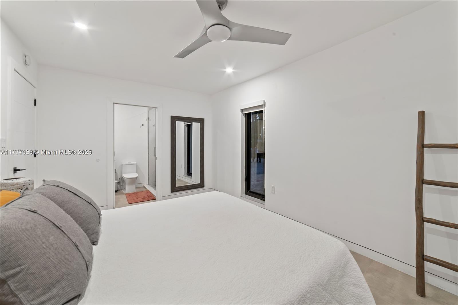Listing Photo 24