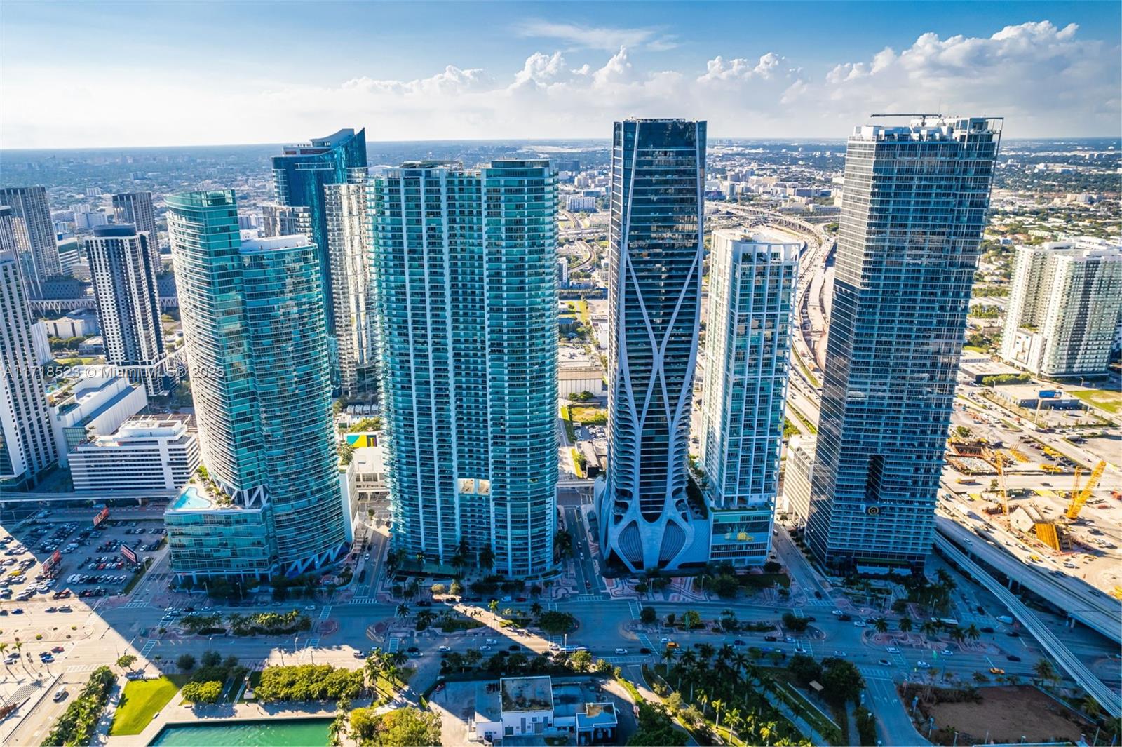 Spectacular unit. Boasting 3 bedrooms, 3.5 bathrooms, plus den, this unit redefines elegance and functionality. Crafted with meticulous attention to detail. This unit have amazing views of port of Miami, South Beach, North Beach and the Ocean.