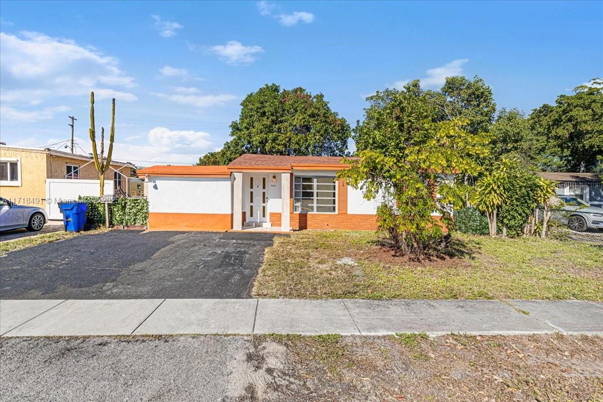 6611 Raleigh St, Hollywood, Florida image 2