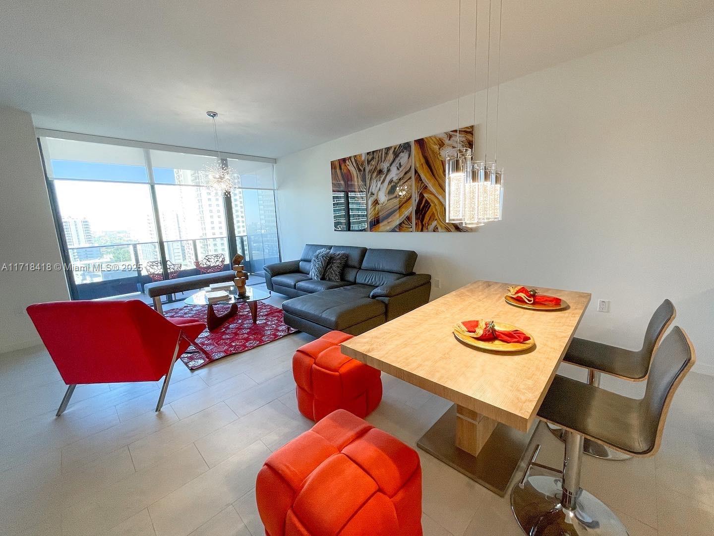 1000 Brickell Plz #2011, Miami FL 33131
