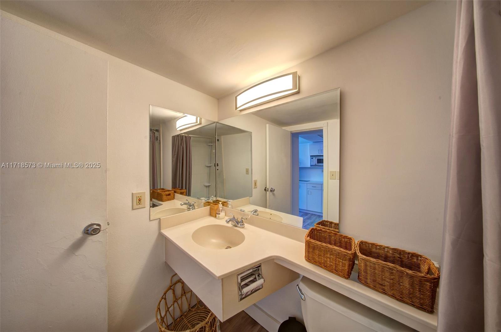 19201 Collins Ave #746, Sunny Isles Beach, Florida image 17