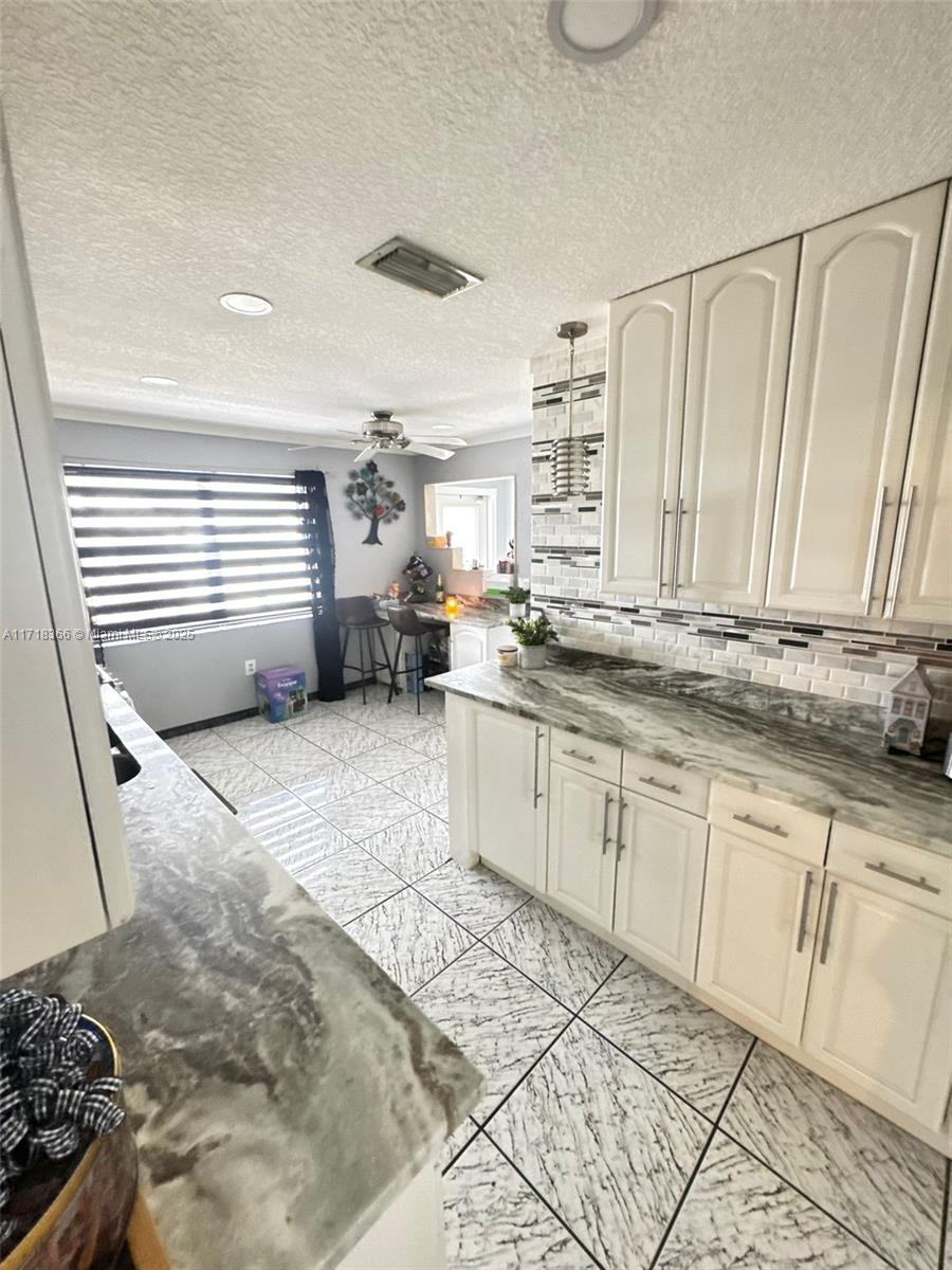 4381 NW 116th Ter, Sunrise, Florida image 17