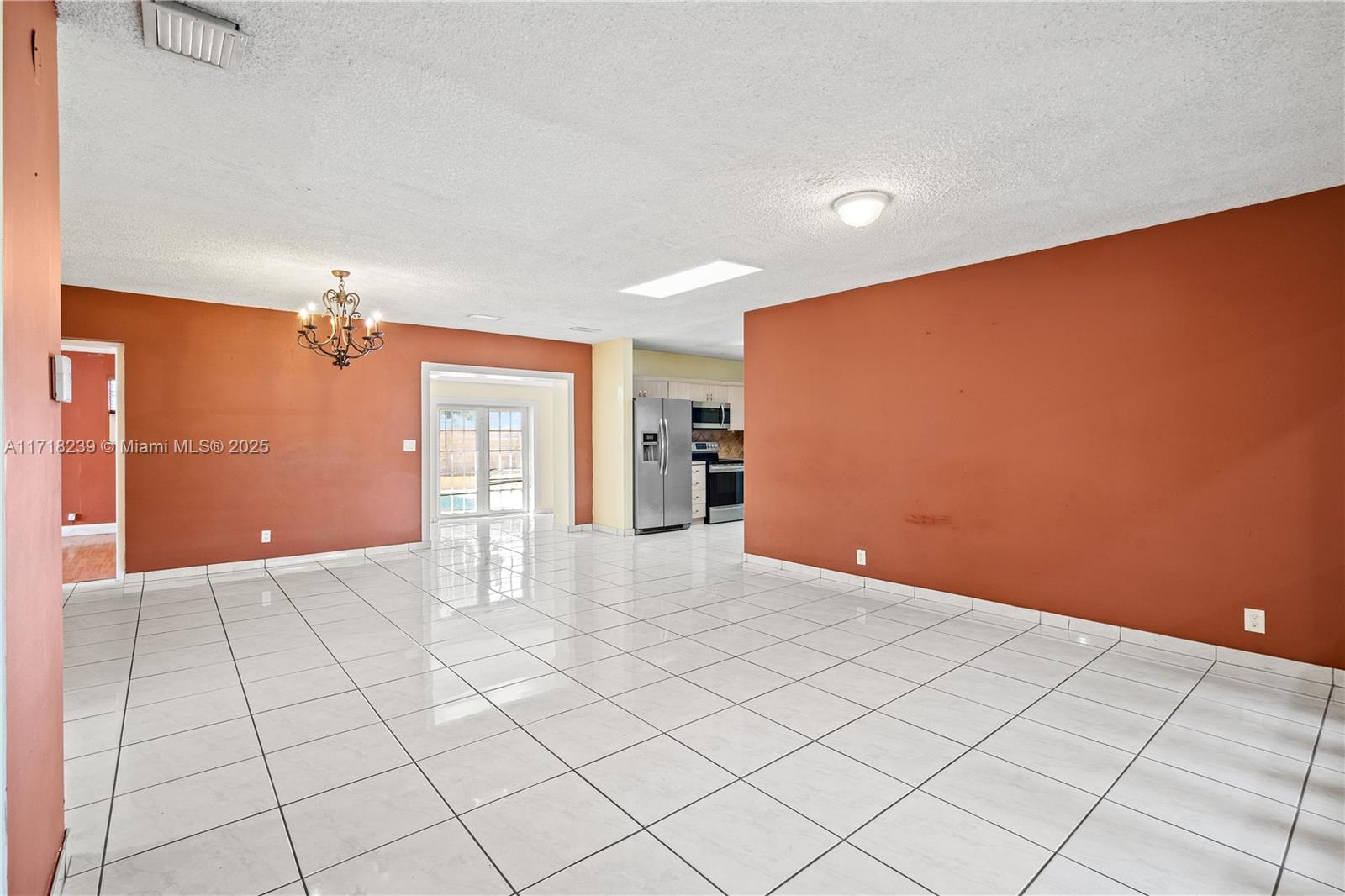 4660 W 8th Pl, Hialeah, Florida image 7