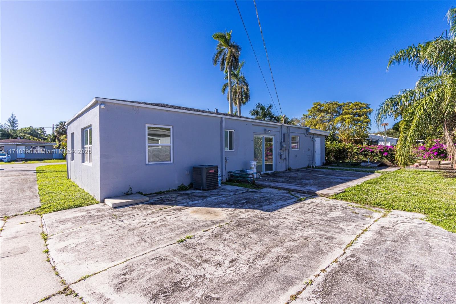 4433 SW 52nd St, Dania Beach, Florida image 16