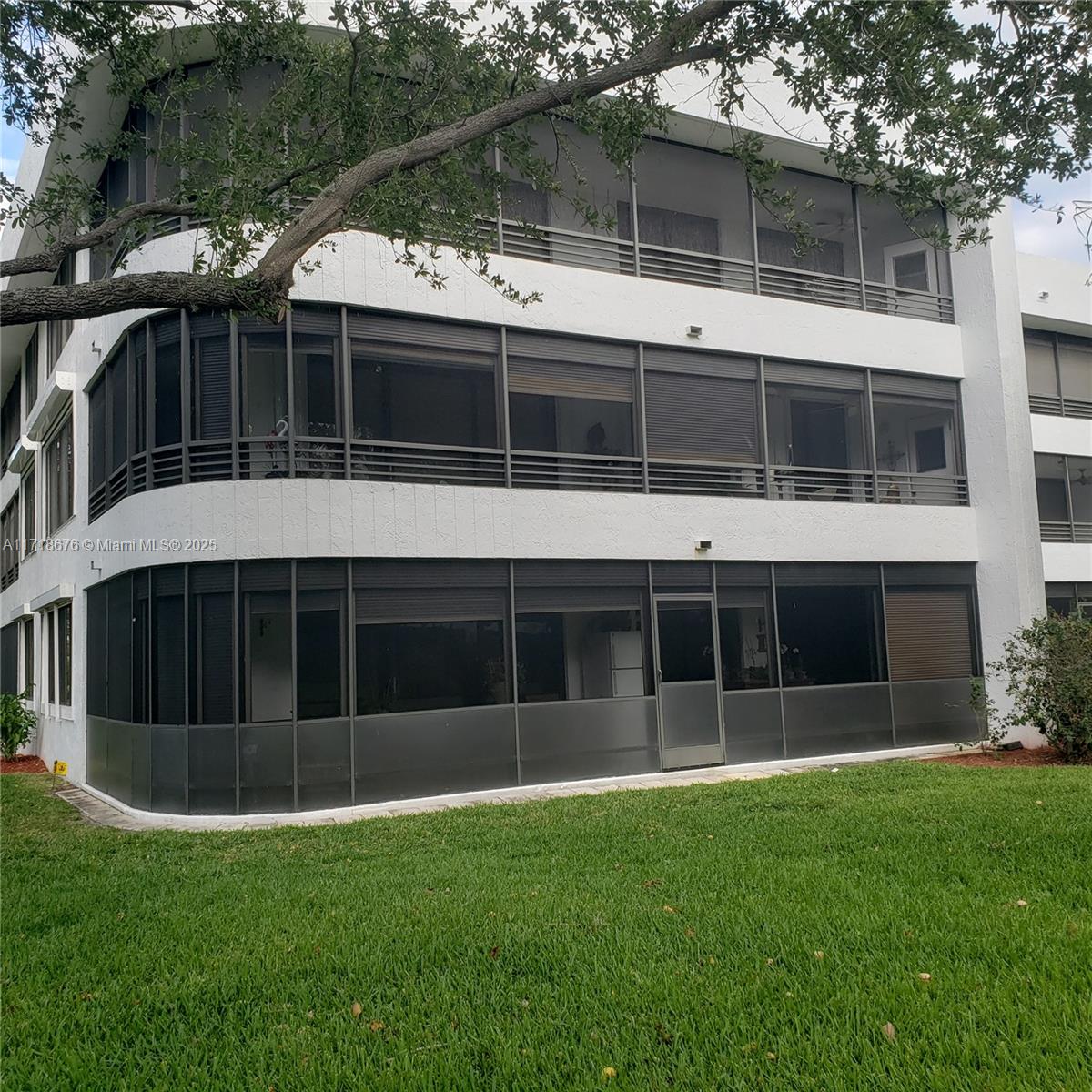 1480 Sheridan St #13B, Hollywood, Florida image 18