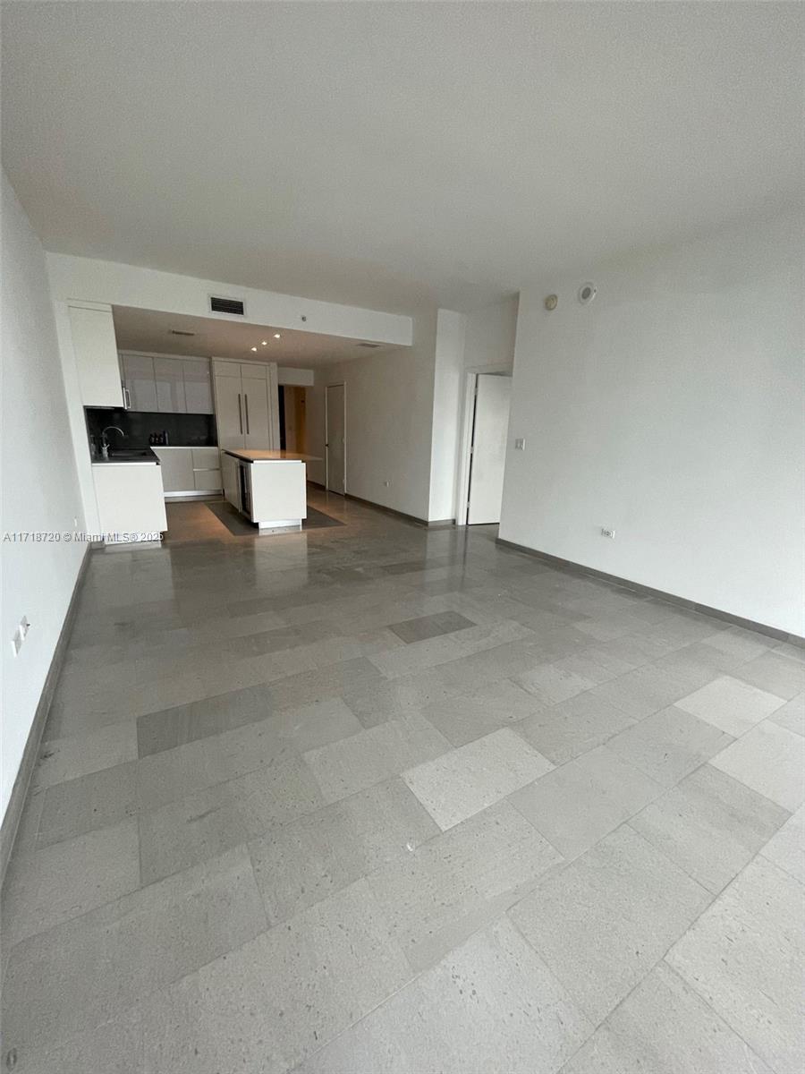 88 SW 7th St #1608, Miami FL 33130