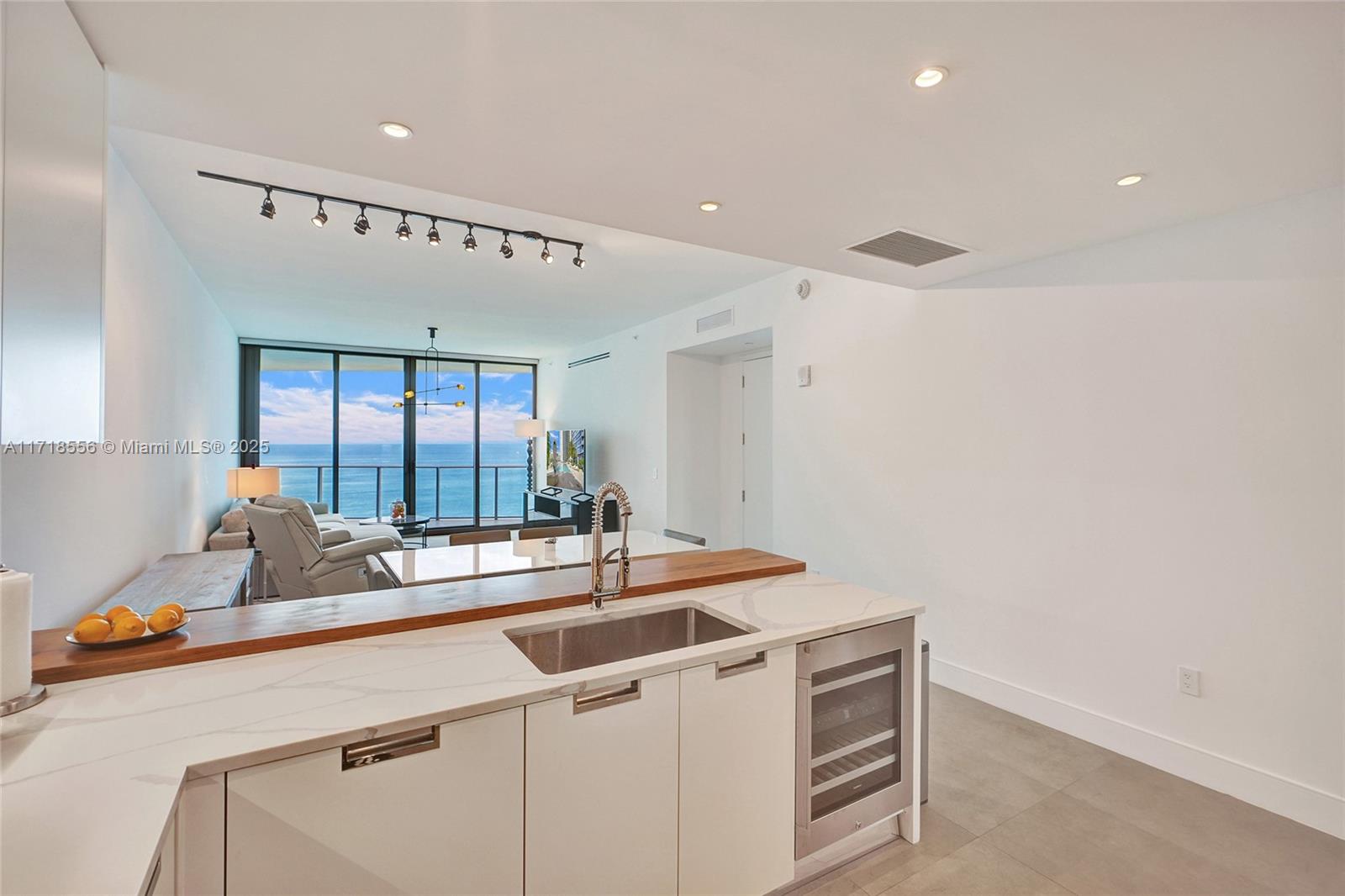 15701 Collins Ave #2903, Sunny Isles Beach, Florida image 10