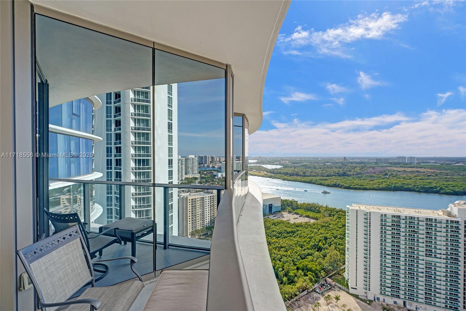 15701 Collins Ave #2903, Sunny Isles Beach, Florida image 35