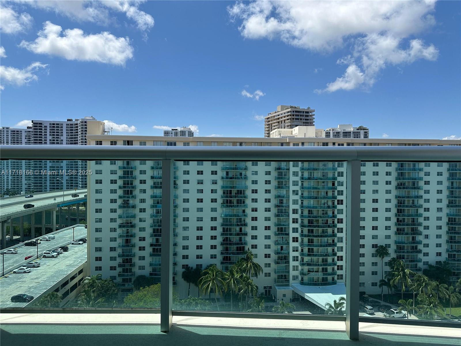 19380 Collins Ave #1507, Sunny Isles Beach, Florida image 2