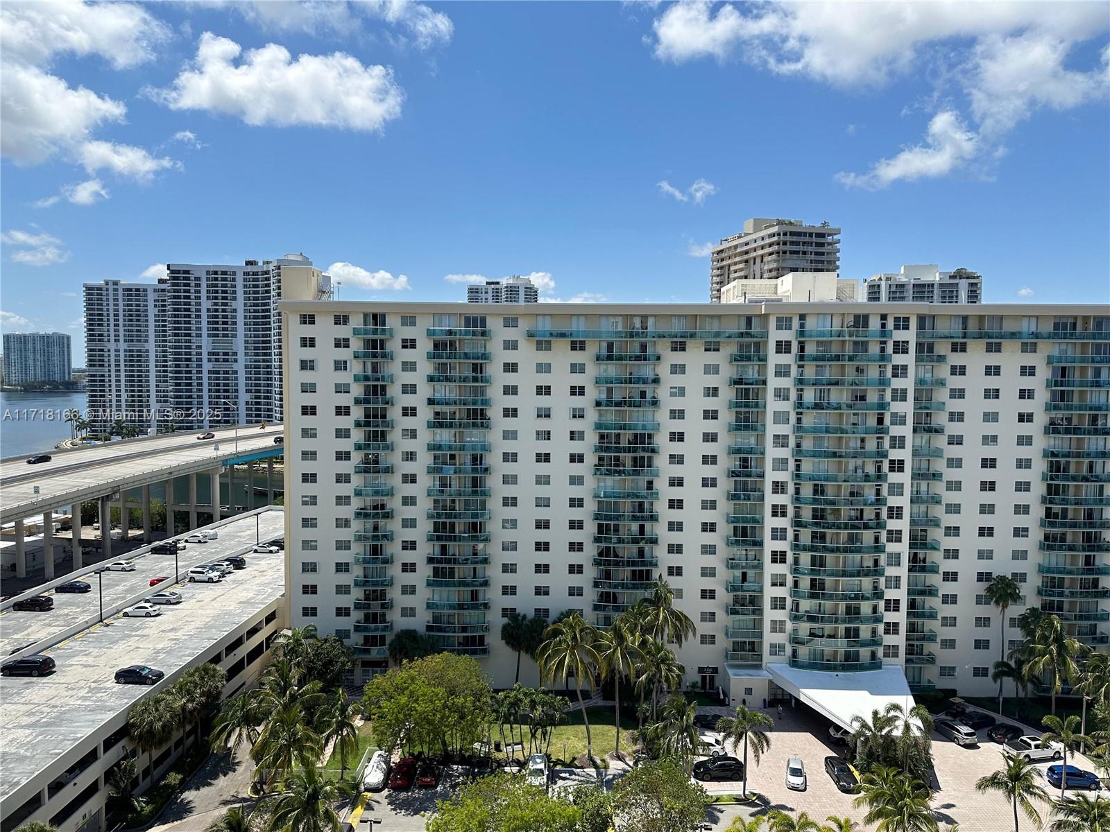 19380 Collins Ave #1507, Sunny Isles Beach, Florida image 3