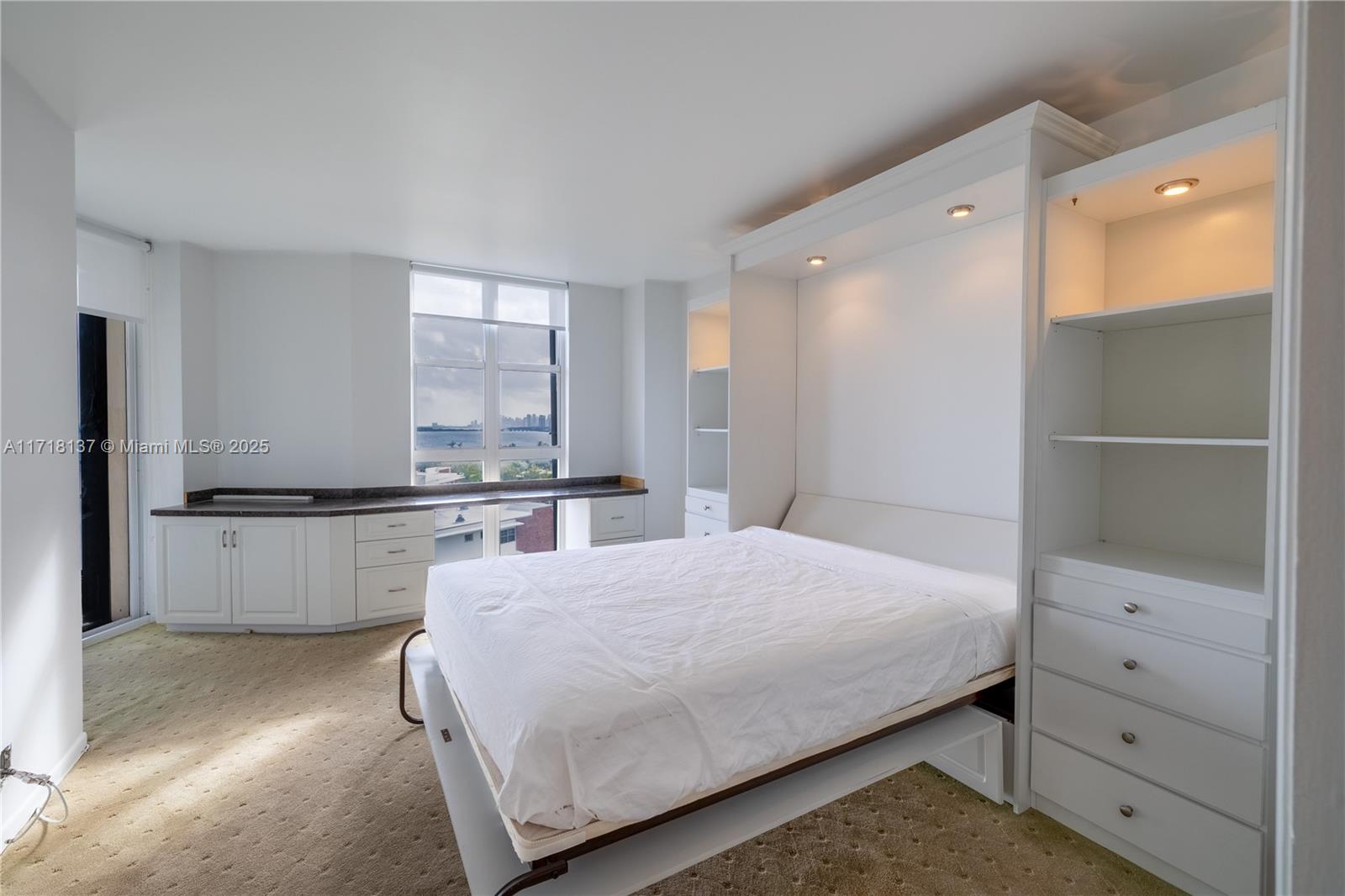 Listing Photo 11