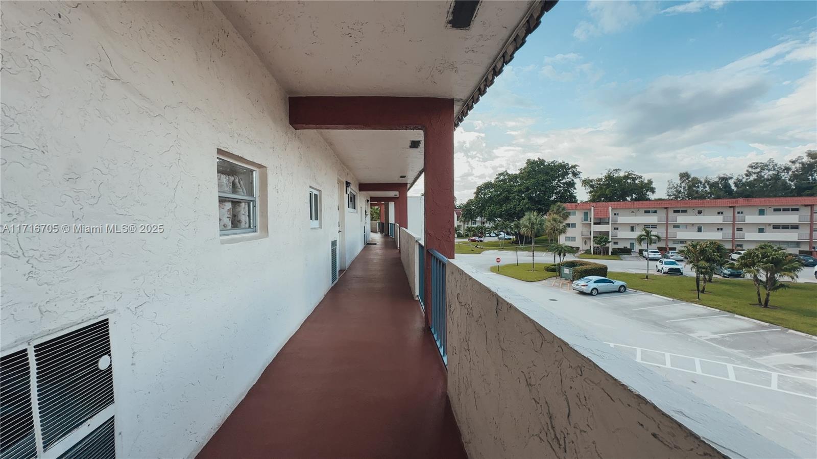 311 S Hollybrook Dr #308, Pembroke Pines, Florida image 17