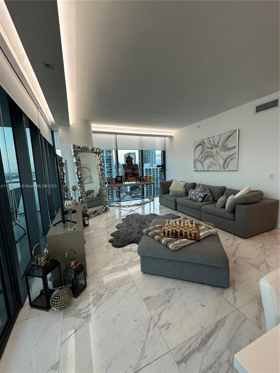 3131 NE 7th Ave #2301, Miami FL 33137