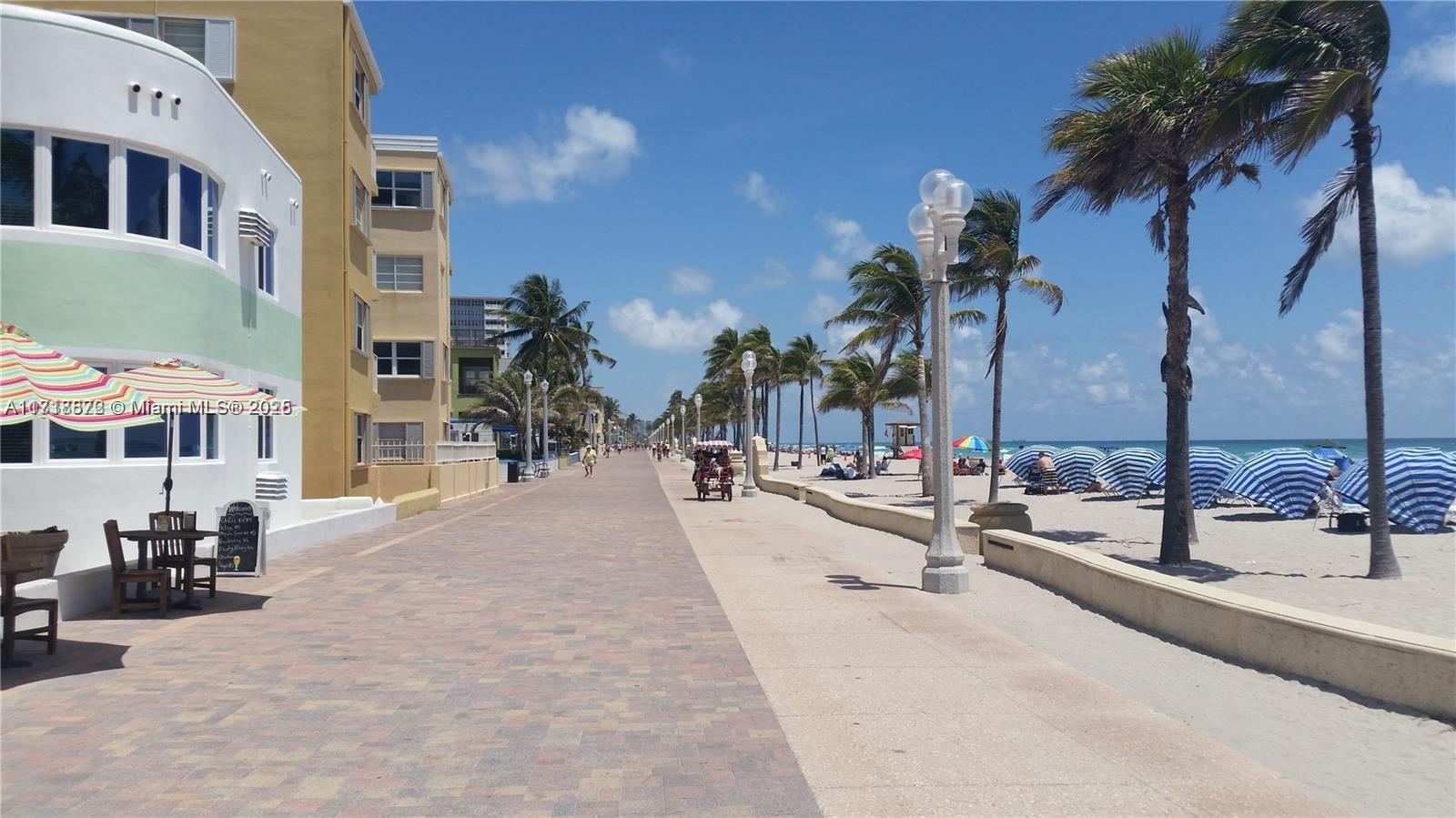 Residential, Hollywood, Florida image 16