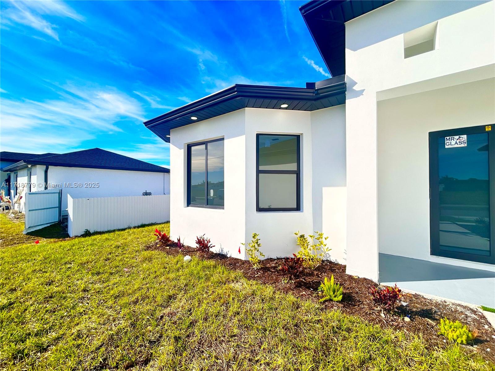 2001 Diplomat Pkwy W, Cape Coral, Florida image 3