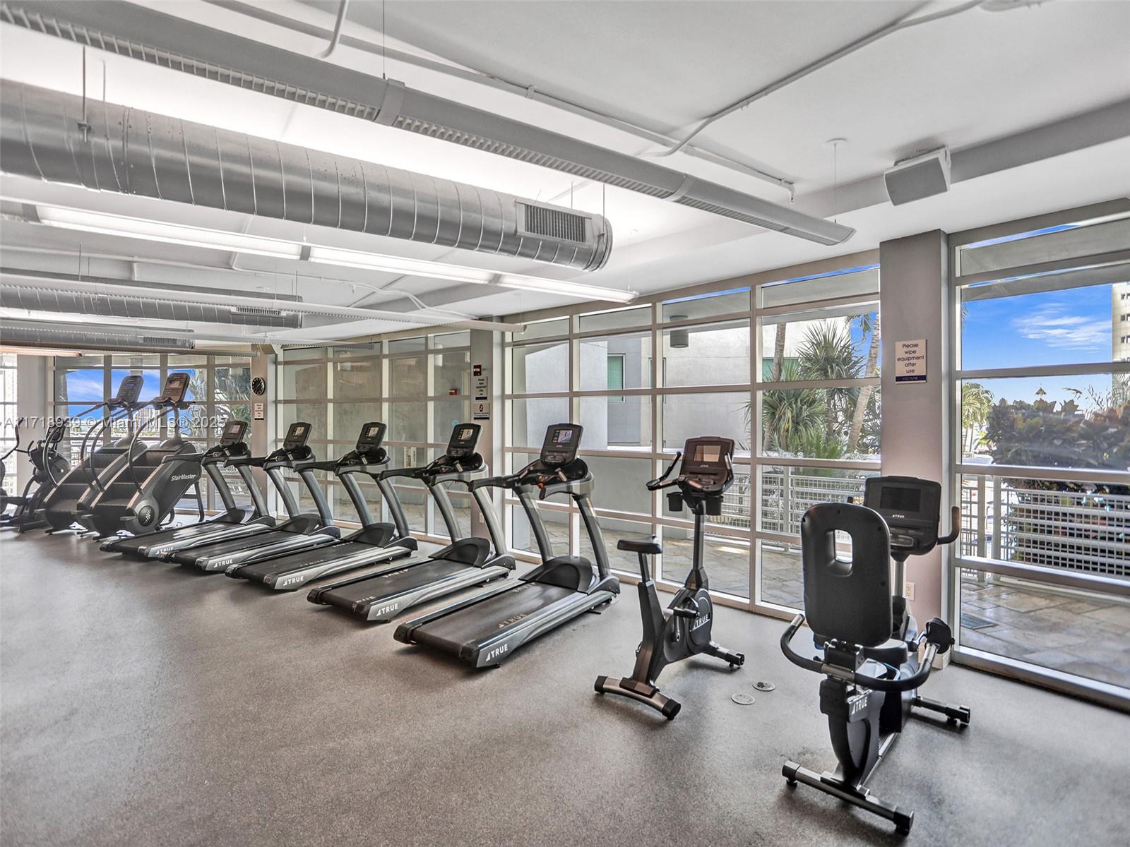 244 Biscayne Blvd #406, Miami FL 33132