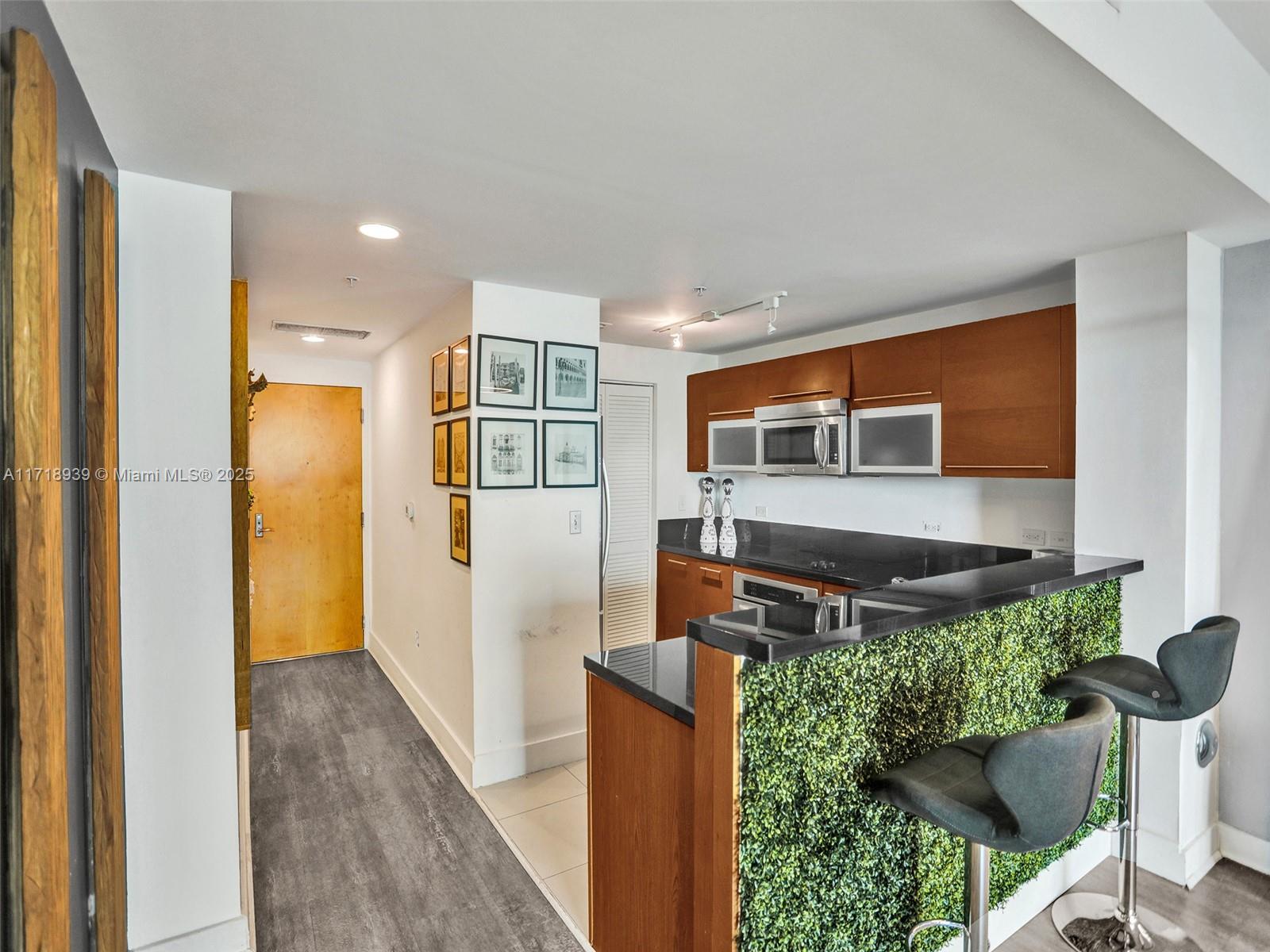 244 Biscayne Blvd #406, Miami FL 33132
