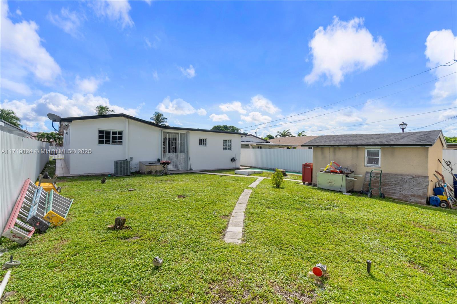 79 W 37th St, Hialeah, Florida image 32