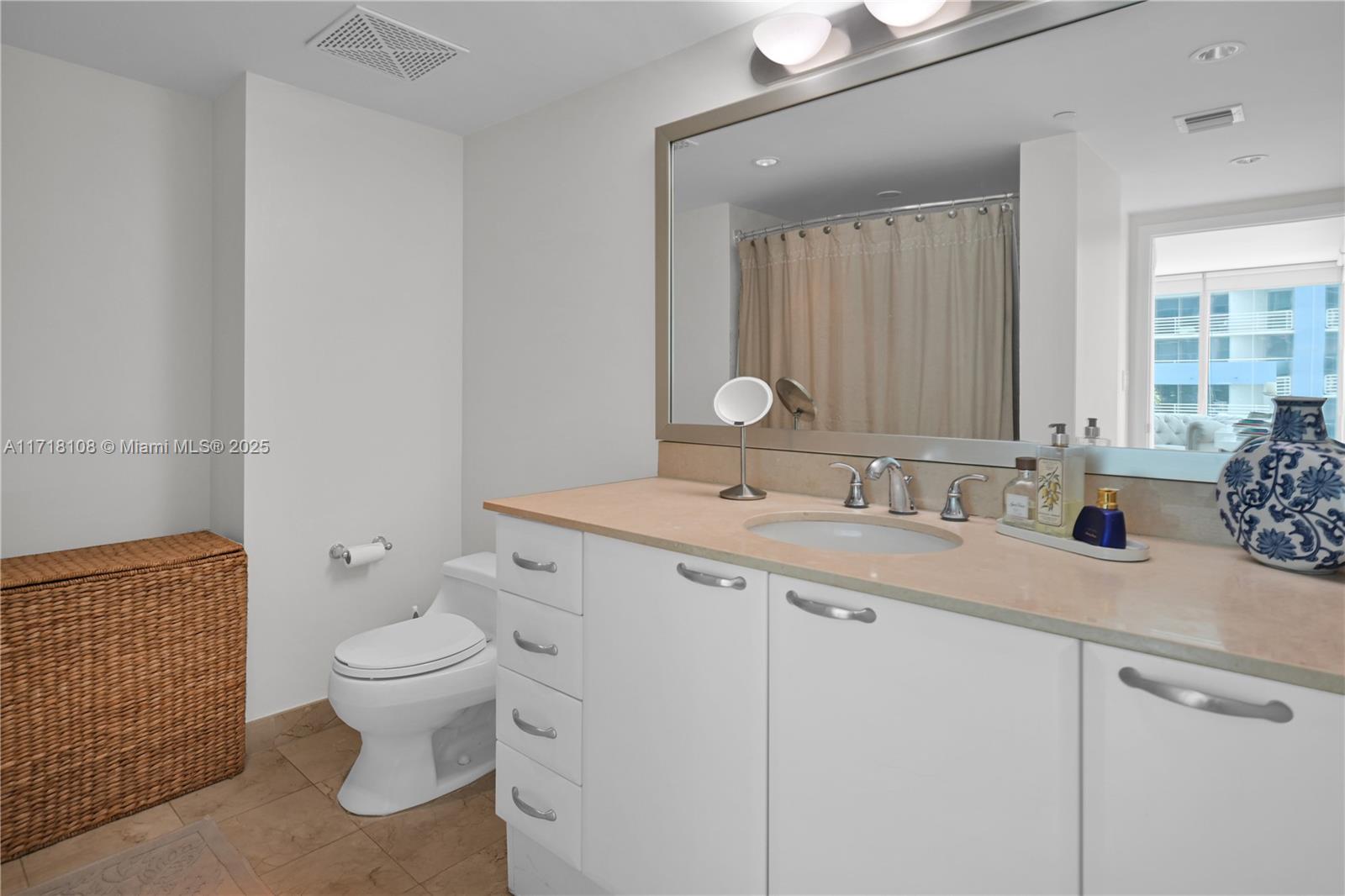 2101 Brickell Ave #301, Miami FL 33129