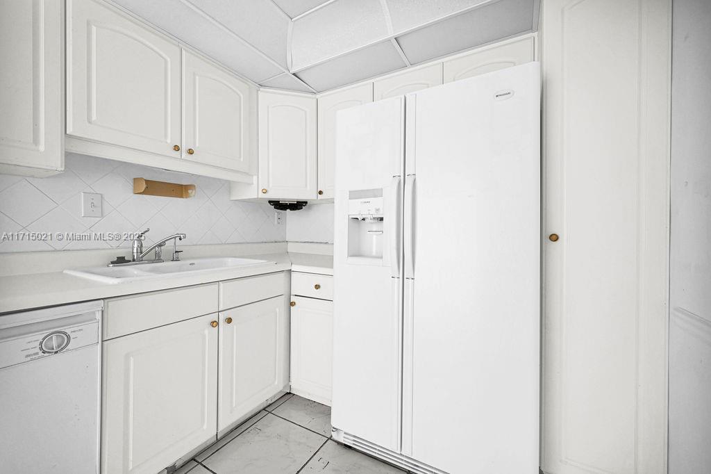 20355 NE 34th Ct #725, Aventura, Florida image 13
