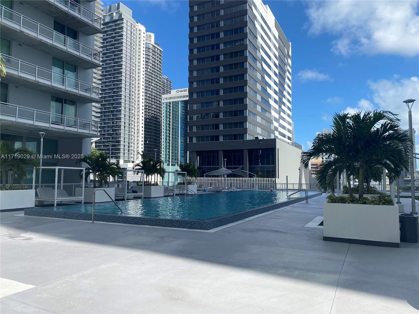 690 SW 1st Ct #1515, Miami FL 33130