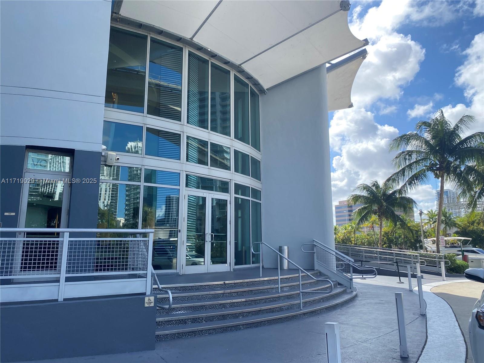 690 SW 1st Ct #1515, Miami FL 33130