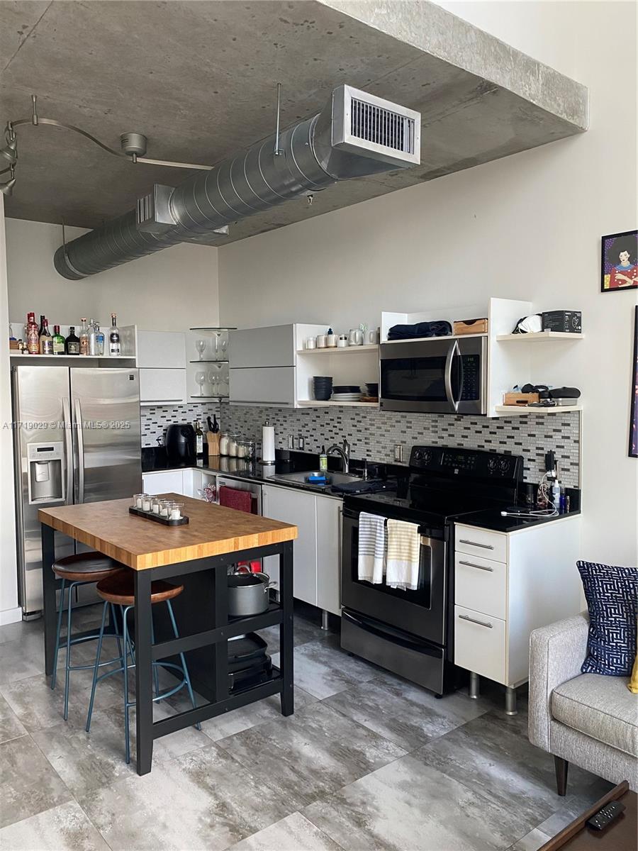 690 SW 1st Ct #1515, Miami FL 33130