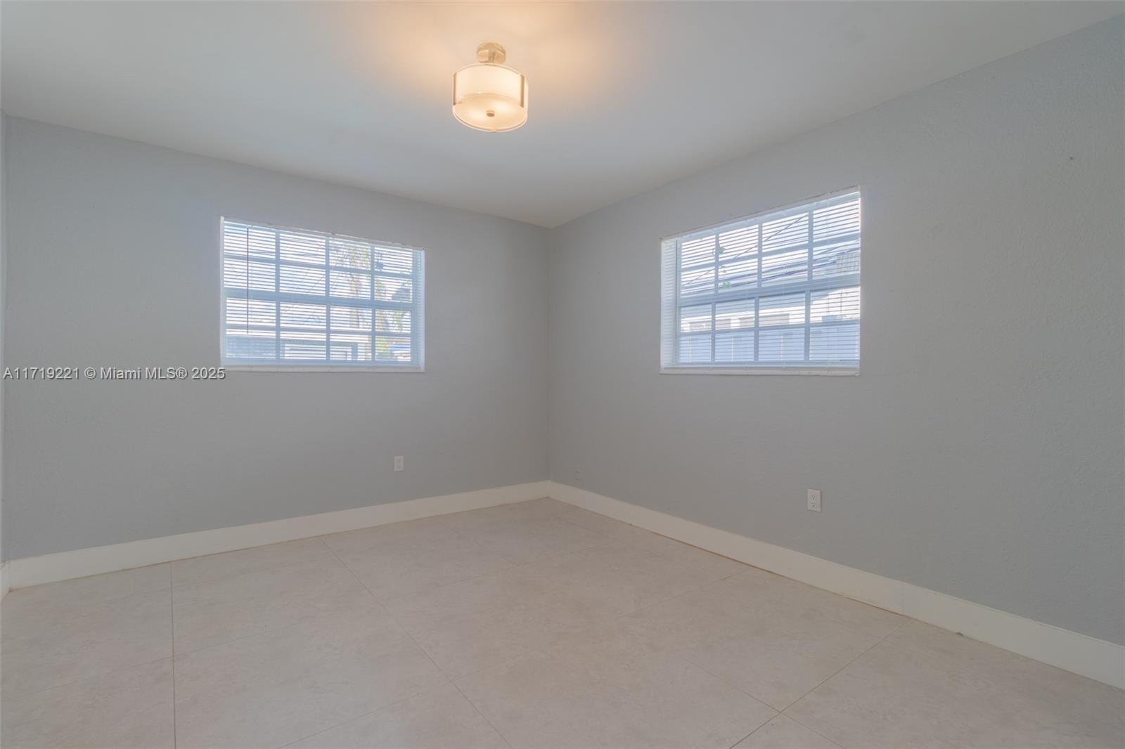 8531 NW 25th St, Sunrise, Florida image 15