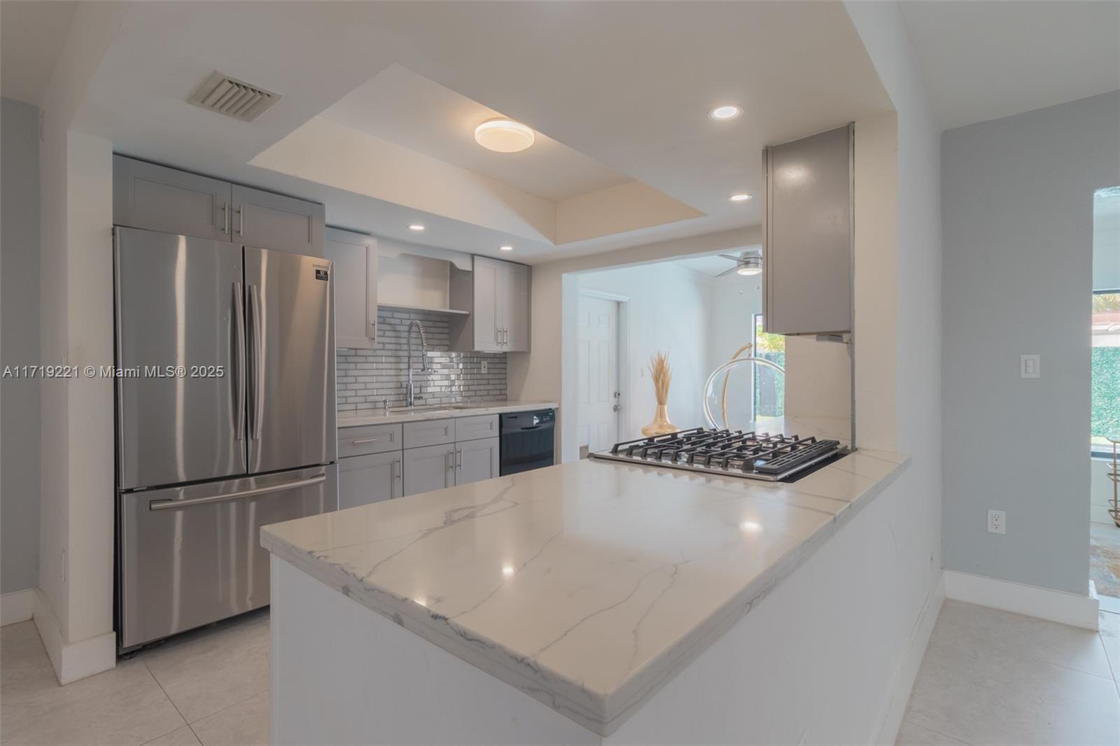 8531 NW 25th St, Sunrise, Florida image 3