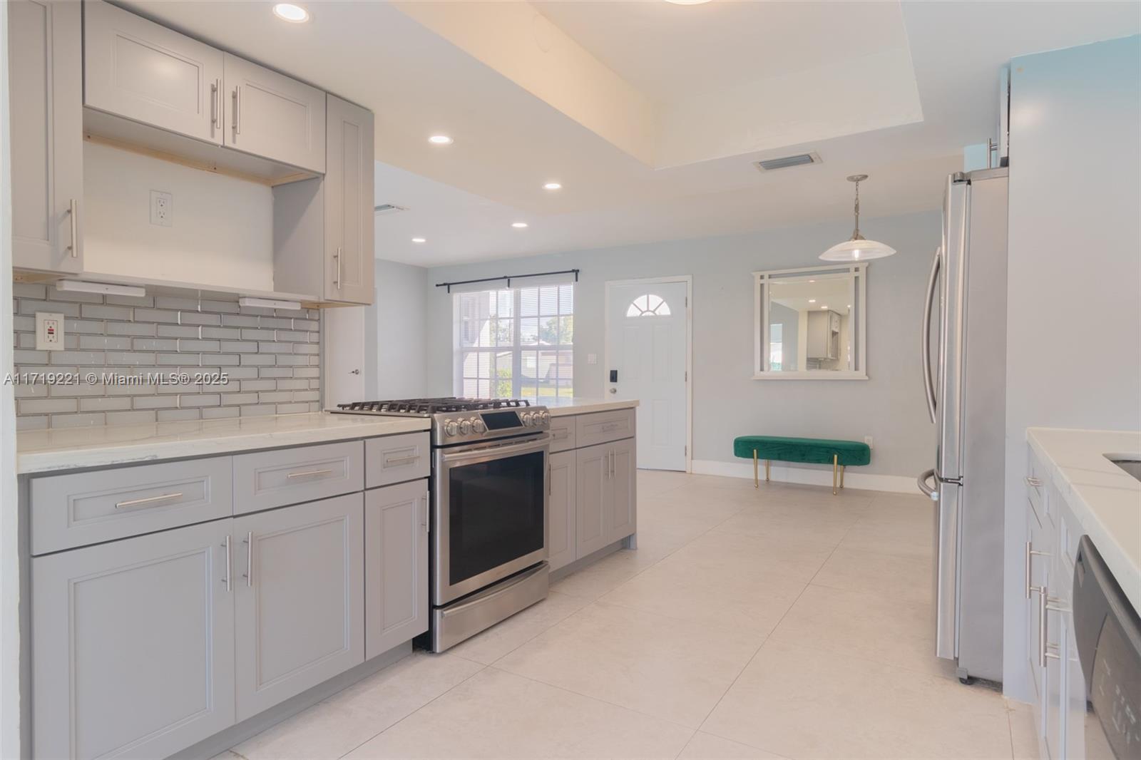 8531 NW 25th St, Sunrise, Florida image 6