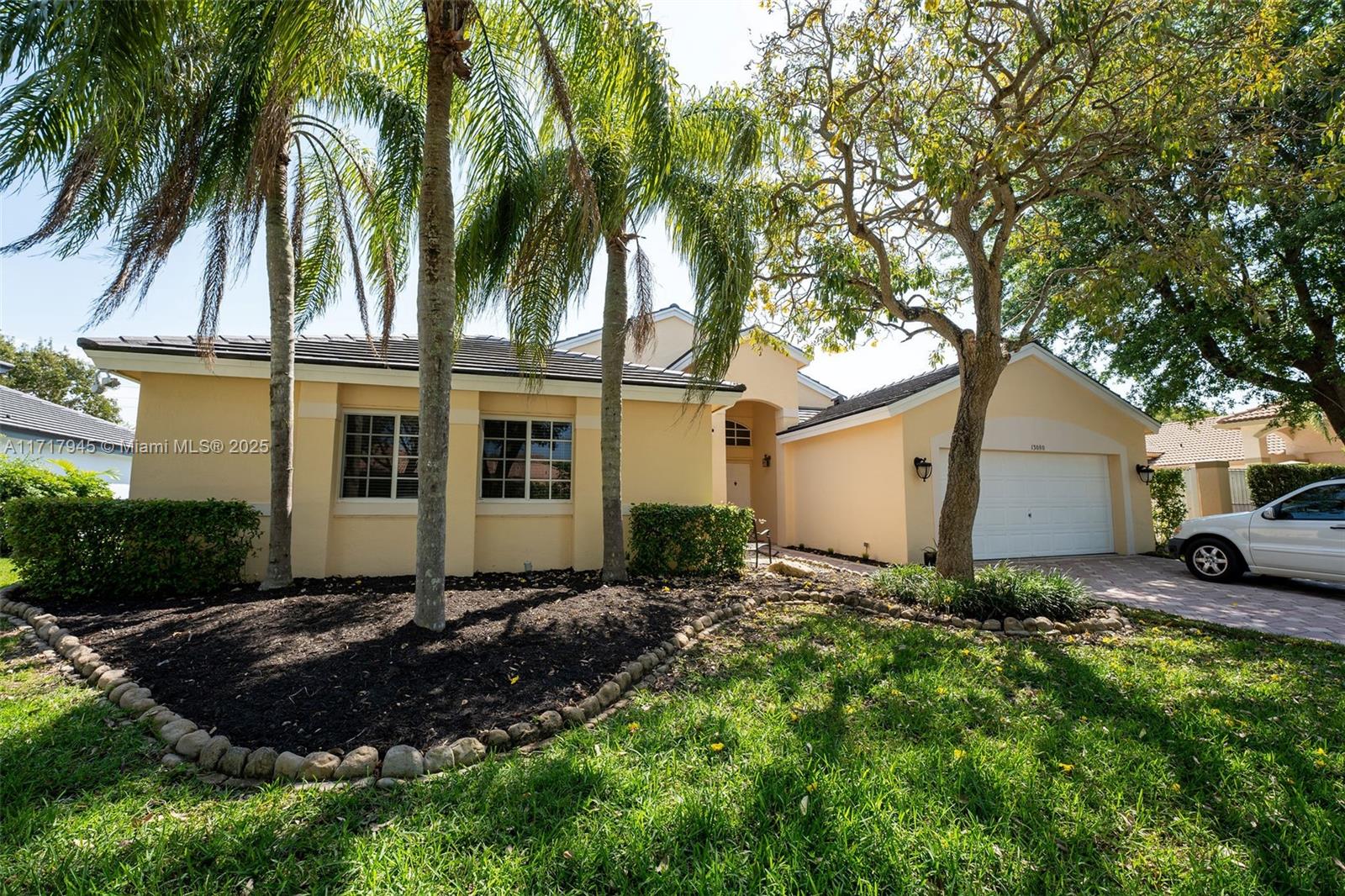 13080 NW 8th Ct, Sunrise, Florida image 3