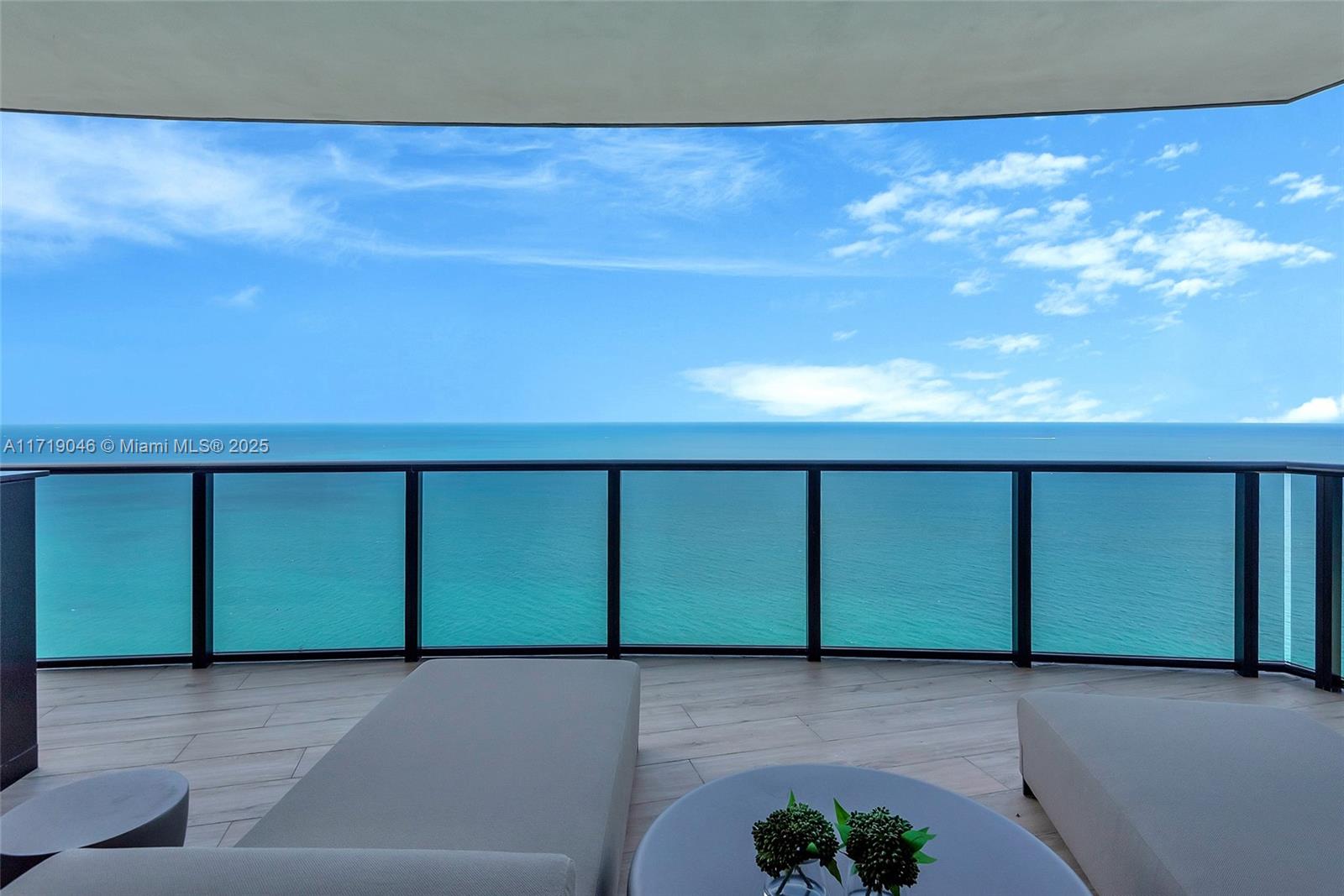 Apartamento para Alugar em Sunny Isles Beach, FL